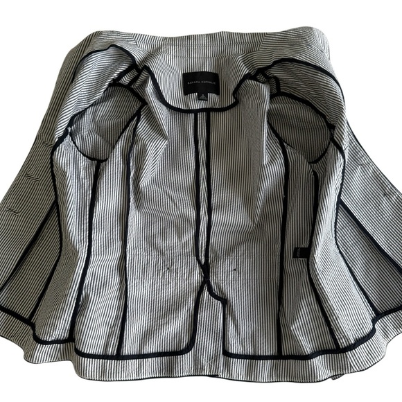 Banana Republic Seersucker Blazer Sz 6 Blue White Stripe Preppy  Jacket NWT - Picture 8 of 11